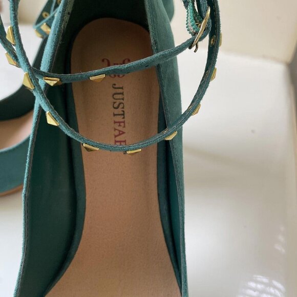JustFab Green Suede Platform Heels Size 7. Double Strap With Gold Studs - Picture 3 of 6